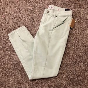 LUCKY JEANS - light seafoam color